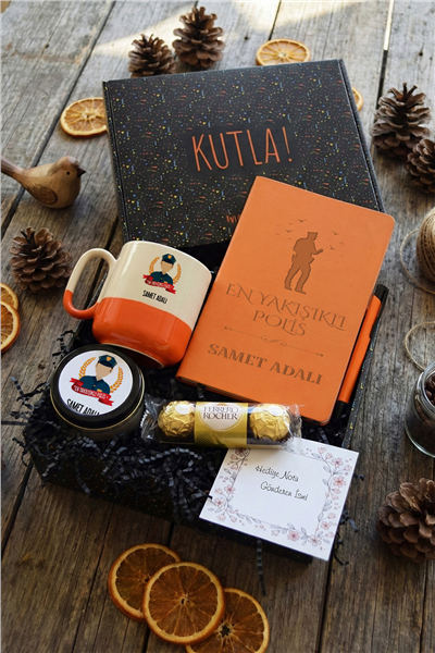 Erkek Polis Hediye Kutusu - Kişiye Özel Pro Kupa, Defter, Mum, Çikolata Ferrero Rocher 3lü, Kalem
