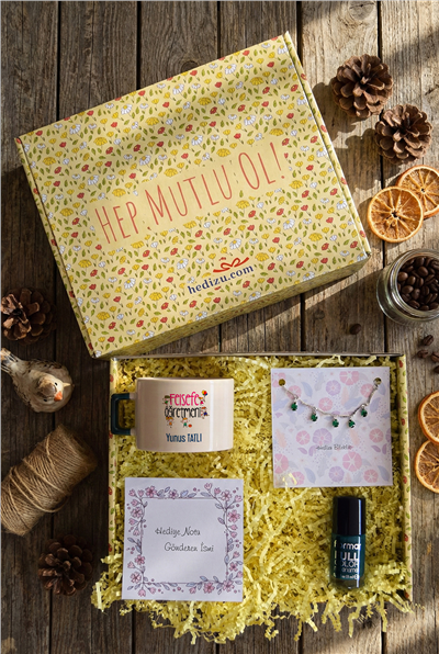 Felsefe Öğretmeni Hediye Kutusu - Kişiye Özel Lüks Fincan, Bileklik, Oje