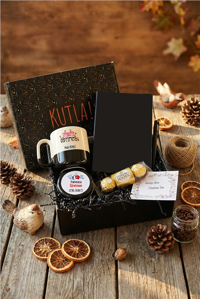 Fransızca Öğretmeni Hediye Kutusu - Kişiye Özel Pro Kupa, Defter, Mum, Çikolata Ferrero Rocher 3lü, Kalem