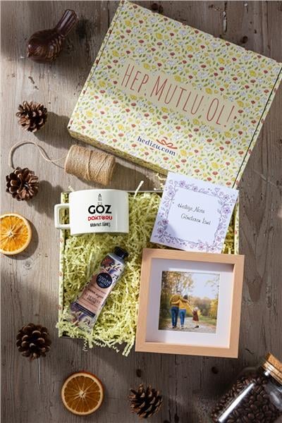 Göz Doktoru Hediye Kutusu - Kişiye Özel Lüks Pastel Fincan, El Kremi, Ahşap Fotoğraf Çerçevesi