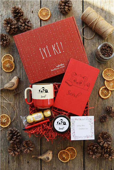 Hello Panda Hediye Kutusu - Kişiye Özel Pro Kupa, Defter, Mum, Çikolata Ferrero Rocher 3lü, Kalem