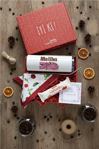 Hemşire Hediye Kutusu - Kişiye Özel Pipetli Çelik Termos, Fular, Çikolata Ferrero Rocher Raffaello