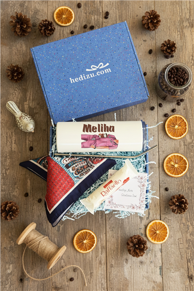 Hemşire Hediye Kutusu - Kişiye Özel Pipetli Çelik Termos, Fular, Çikolata Ferrero Rocher Raffaello