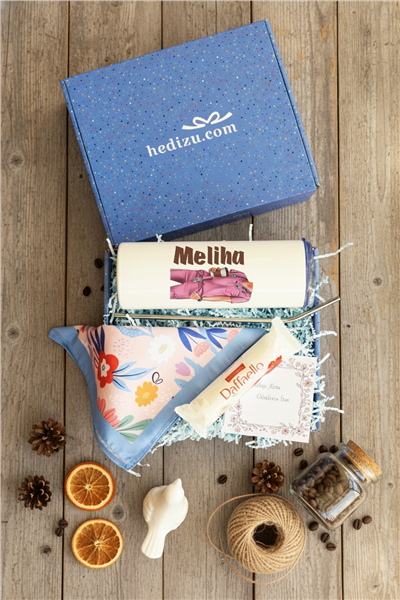 Hemşire Hediye Kutusu - Kişiye Özel Pipetli Çelik Termos, Fular, Çikolata Ferrero Rocher Raffaello