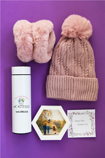 Hostes Hediye Kutusu - Kişiye Özel Dijital Göstergeli Termos, Kulaklık, Bere, Altıgen Fotoğraf Çerçevesi