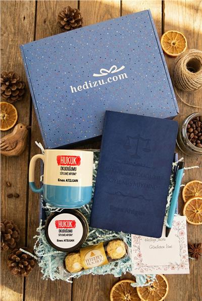 Hukukçulara Hediye Hediye Kutusu - Kişiye Özel Pro Kupa, Defter, Mum, Çikolata Ferrero Rocher 3lü, Kalem