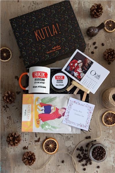 Hukukçulara Hediye Hediye Kutusu - Kişiye Özel Kupa Standart, Bitki Çayı, Takvim, Mum