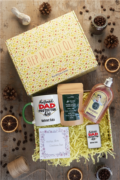 Husbanda Dad Protector Hero Hediye Kutusu - Kişiye Özel Kupa Standart, Traş Kolonyası, Çakmak, Filtre Kahve