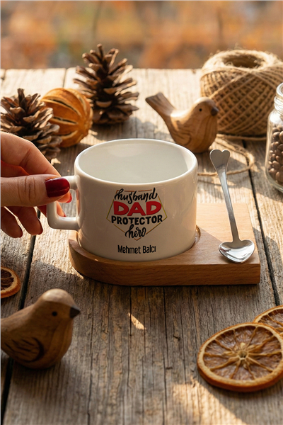 Husbanda Dad Protector Hero Kişiye Özel Lüks Fincan, Ahşap Altlıklı, Kaşıklı