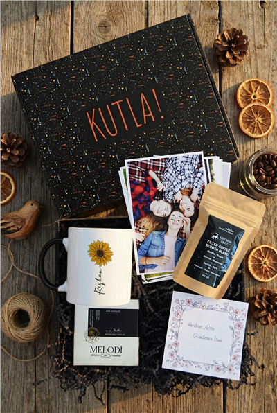 İsimli Ayçiçek Hediye Kutusu - Kişiye Özel Kupa Standart, Filtre Kahve, Melodi Çikolata, Fotoğraf 12 Adet