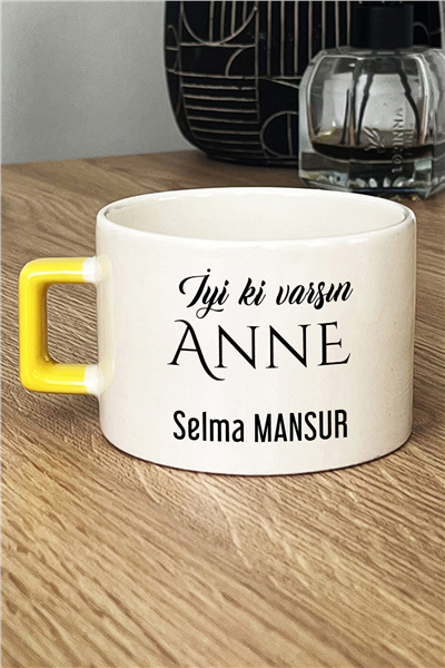 İyi Ki Varsın Anne Kişiye Özel Lüks Fincan
