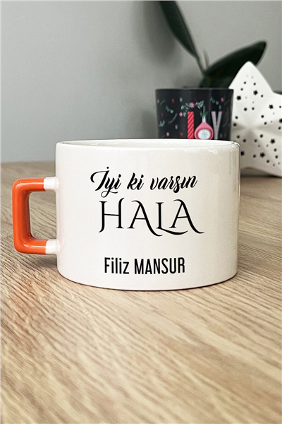 İyi Ki Varsın Hala Kişiye Özel Lüks Fincan