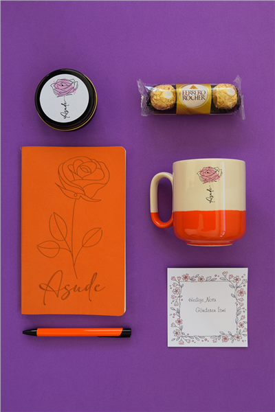 Kişiye Özel İsim Gül Hediye Kutusu - Kişiye Özel Pro Kupa, Defter, Mum, Çikolata Ferrero Rocher 3lü, Kalem