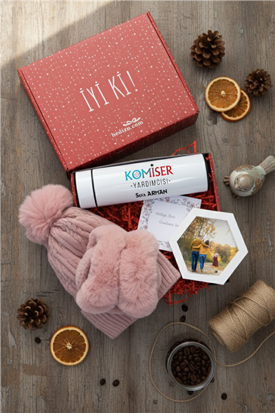 Komiser Yardımcısı Hediye Kutusu - Kişiye Özel Dijital Göstergeli Termos, Kulaklık, Bere, Altıgen Fotoğraf Çerçevesi