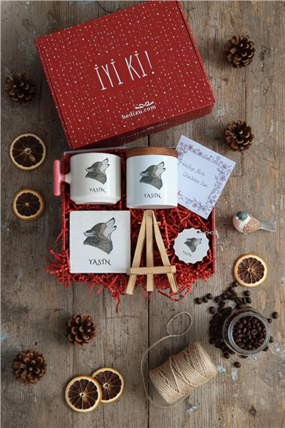 Kurt Baskılı Hediye Kutusu - Kişiye Özel T Kupa, Seramik Kalemlik, Dekoratif Taş İsimlik, Güneş Anahtarlık