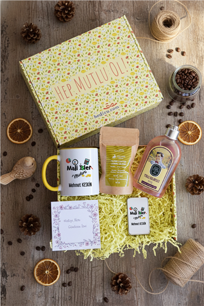 Mali İşler Müdürü Hediye Kutusu - Kişiye Özel Kupa Standart, Traş Kolonyası, Çakmak, Filtre Kahve