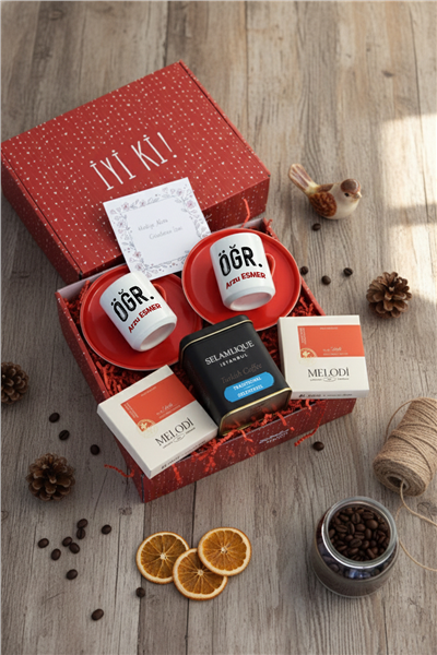 Minimal Öğretmen Hediye Kutusu - Kişiye Özel Türk Kahvesi Fincanı 2 Adet, Türk Kahvesi, Melodi Çikolata 2 adet