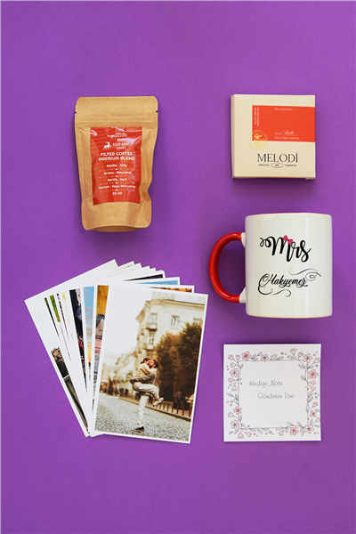 MRS Soyisim Hediye Kutusu - Kişiye Özel Kupa Standart, Filtre Kahve, Melodi Çikolata, Fotoğraf 12 Adet