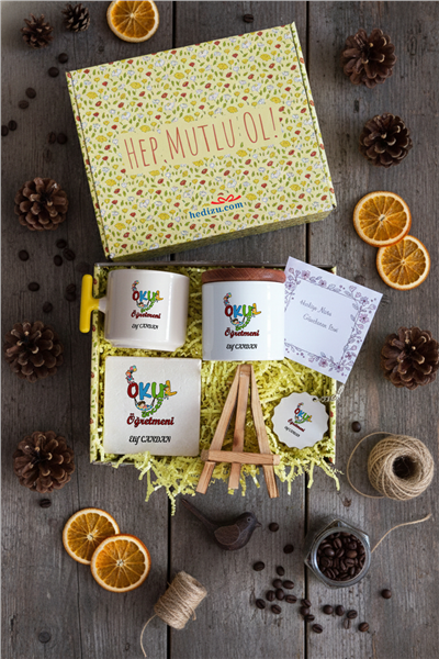 Okul Öncesi Öğretmeni Hediye Kutusu - Kişiye Özel T Kupa, Seramik Kalemlik, Dekoratif Taş İsimlik, Güneş Anahtarlık