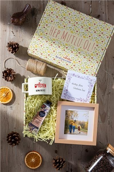 Optisyen Hediye Kutusu - Kişiye Özel Lüks Pastel Fincan, El Kremi, Ahşap Fotoğraf Çerçevesi