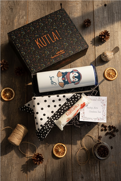 Penguen Hediye Kutusu - Kişiye Özel Pipetli Çelik Termos, Fular, Çikolata Ferrero Rocher Raffaello
