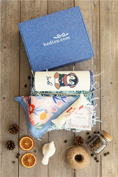 Penguen Hediye Kutusu - Kişiye Özel Pipetli Çelik Termos, Fular, Çikolata Ferrero Rocher Raffaello