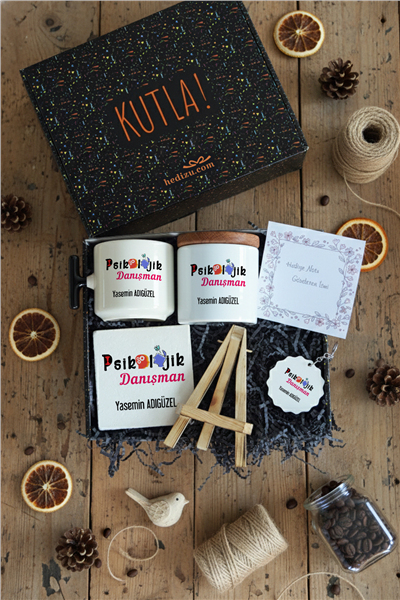 Psikolojik Danışman Hediye Kutusu - Kişiye Özel T Kupa, Seramik Kalemlik, Dekoratif Taş İsimlik, Güneş Anahtarlık