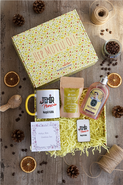 Şehir Plancısı Hediye Kutusu - Kişiye Özel Kupa Standart, Traş Kolonyası, Çakmak, Filtre Kahve