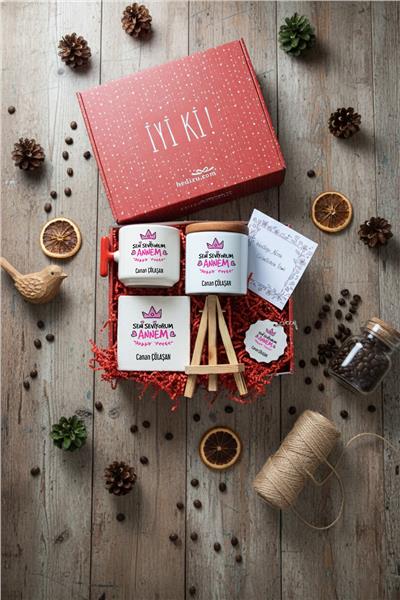 Seni Seviyorum Annem Hediye Kutusu - Kişiye Özel T Kupa, Seramik Kalemlik, Dekoratif Taş İsimlik, Güneş Anahtarlık