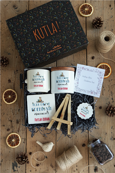 Türk Dili ve Edebiyatı Öğretmeni Hediye Kutusu - Kişiye Özel T Kupa, Seramik Kalemlik, Dekoratif Taş İsimlik, Güneş Anahtarlık