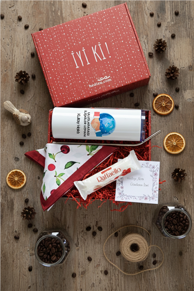 Uluslararası İlişkiler Uzmanı Hediye Kutusu - Kişiye Özel Pipetli Çelik Termos, Fular, Çikolata Ferrero Rocher Raffaello