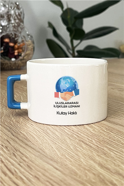 Uluslararası İlişkiler Uzmanı Kişiye Özel Lüks Fincan