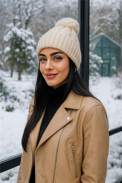 Yılın Doktoru Hediye Kutusu - Kişiye Özel Lüks Fincan, Bere, Eldiven, Mum, Fotoğraf 10 Adet