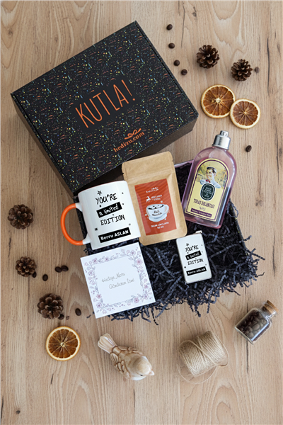 You Are a Limited Edition Hediye Kutusu - Kişiye Özel Kupa Standart, Traş Kolonyası, Çakmak, Filtre Kahve