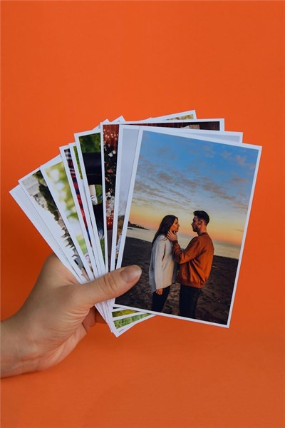 You Are a Limited Edition Hediye Kutusu - Anı Defteri, Fotoğraf 10 Adet, Bez Kalemlik, Baston Şeker, Onefis Sade Çikolata Parçalı Cookie 4 adet