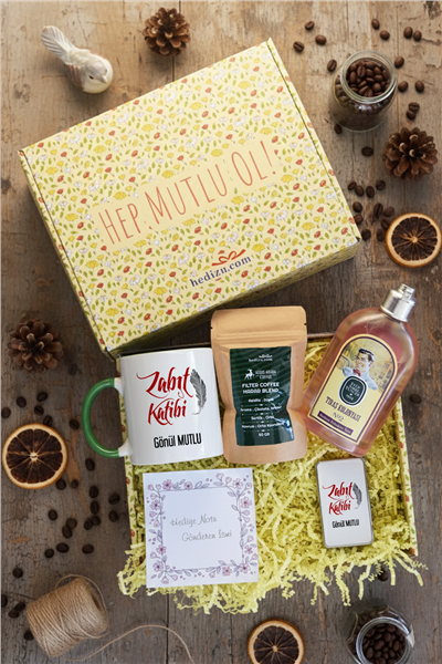 Zabıt Katibi Hediye Kutusu - Kişiye Özel Kupa Standart, Traş Kolonyası, Çakmak, Filtre Kahve