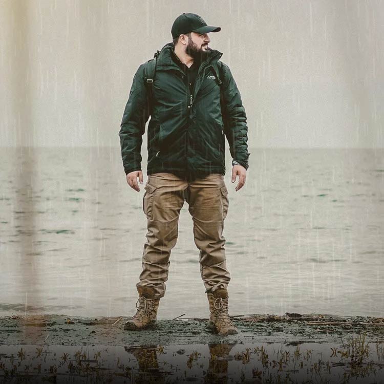 Yağmura Meydan Okuyan Kumaşlar: Su Geçirmez Teknolojinin Sırları