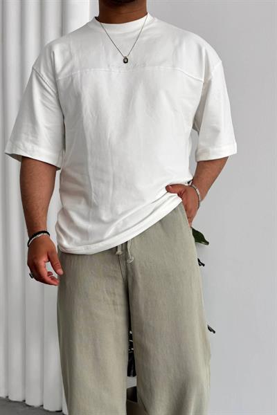 Beyaz Nakışlı T-shirt