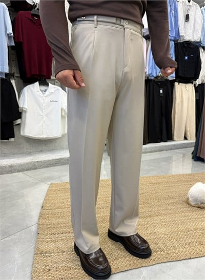 Kışlık Kare Metal Kemer Detaylı Baggy Kumaş Pantolon Krem