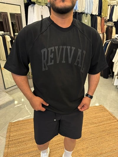 Siyah Revival Enjeksiyon Baskı T-shirt