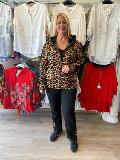 1013-LEOPAR DESEN EŞOFMAN TAKIMI