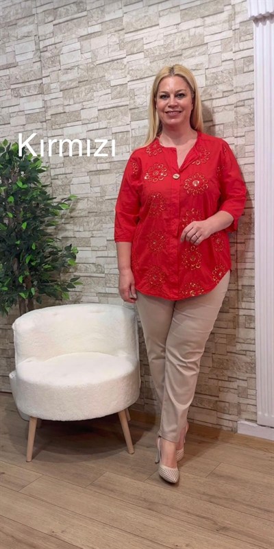 1147 İTALYAN TEK DÜĞME İŞLEMELİ POPLİN  BLUZ-KIRMIZI