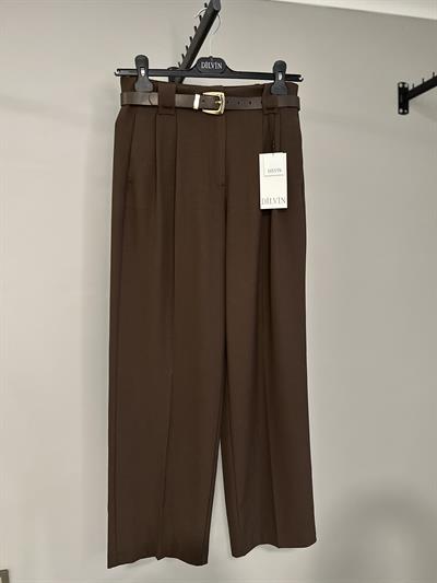 Kahverengi Pantolon