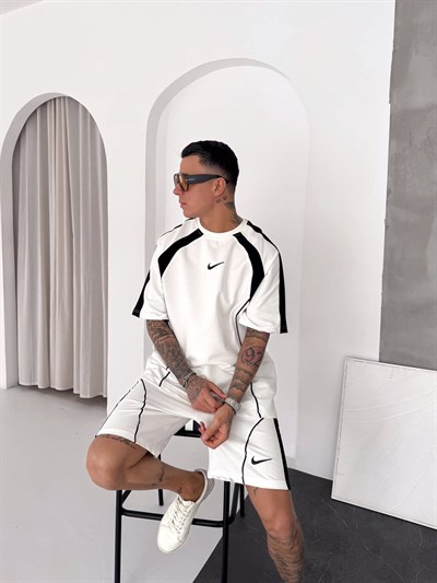 BEYAZ GARNİ ŞORTLU NİKE TAKIM