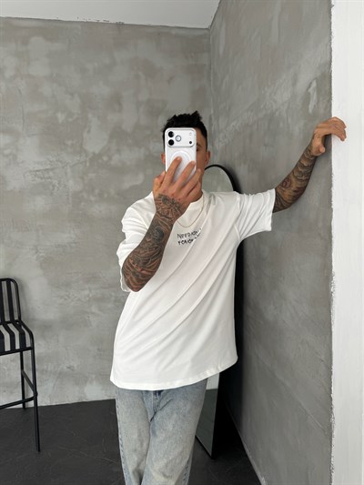 BEYAZ HALI PORSCHE TSHİRT