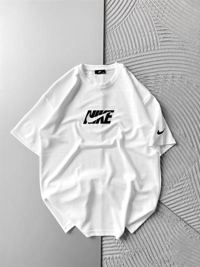 BEYAZ ORTA BOŞ NİKE TSHİRT