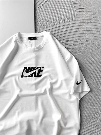 BEYAZ ORTA BOŞ NİKE TSHİRT