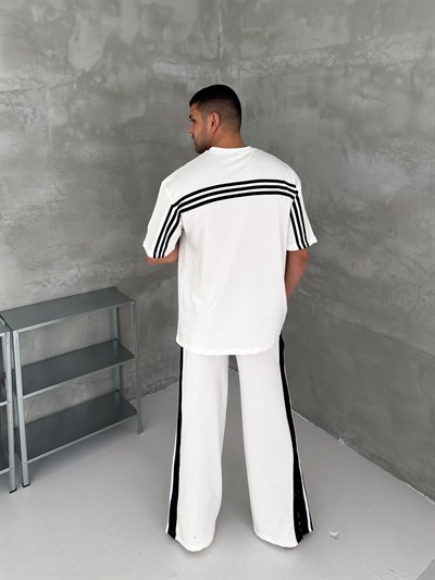 BEYAZ YAN DÜĞMELİ TAKIM