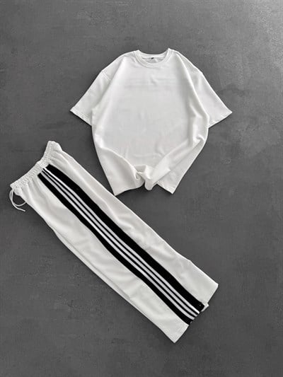 BEYAZ YAN DÜĞMELİ TAKIM