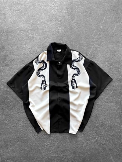 ÇİZGİ YILAN BASKILI OVERSİZE GÖMLEK